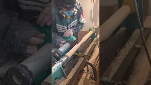 Токарний токакарно-копіруватьний станок. Копір по дереву, робота смотреть онлайн