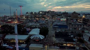 Zamperla лучшие аттракционные площадки Нью-Йорк - Luna Park Coney Island & Victorian Gardens