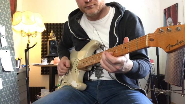 Fender Stratocaster Eric Johnson signature 2005 смотреть онлайн