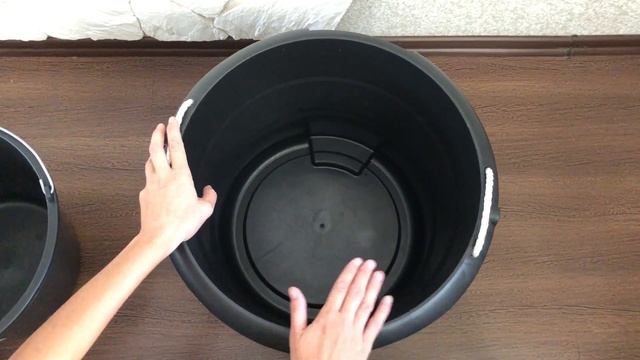 Купила формы для будущих вазонов из бетона