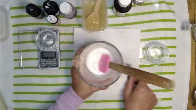 Acondicionador anticaspa lavanda, aloe, hibisco // Recetas Simples
