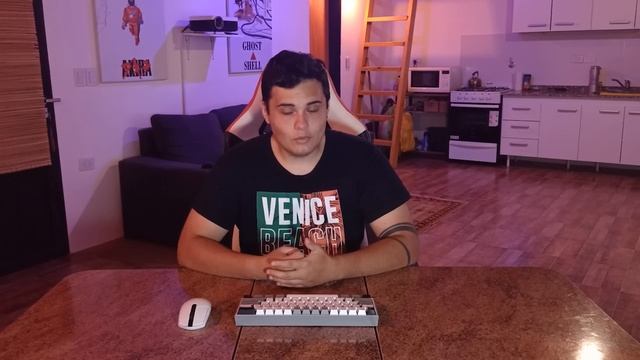 La GAMECOM es Literalmente la PEOR CONSOLA de la Historia смотреть онлайн