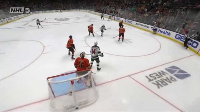 ИЗЯЩНЫЙ ГОЛ КАПРИЗОВА «Анахайму» - русский форвард красиво подправил шайбу в ворота (9.11.2022) смотреть онлайн