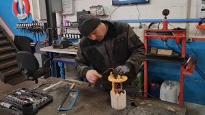 Мерседес Спринтер 907. Установка Китайского отопителя.