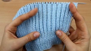 Простые пинетки от 3-6 месяцев. Вяжем детские следочки спицами