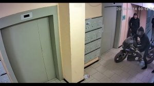 Парковка мотоцикла в многоквартирном жилом доме