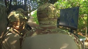 Минобороны России делится кадрами боевой работы расчета разведывательного БЛА
