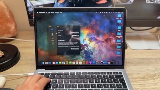 M1 MacBook Air Cinebench R23 & Geekbench results! - 2023!