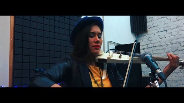 HOT NEWS: Самый стильный инструментальный коллектив QuintElle смотреть онлайн