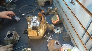 Stihl FS 561. Масло для цепи в двигателе