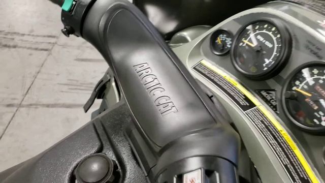 SOLD! 2002 Arctic Cat 4 Stroke Touring 2-Up Snowmobile (Only 384 Miles) смотреть онлайн