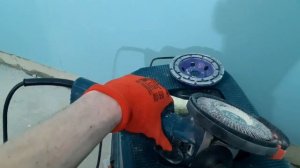Чем лучше зашлифовать краску?.Алмазная чаша или лепестковый диск?