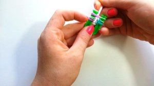 Коса браслет из резинок на рогатке Braid DIY Rainbow loom bands tutorial