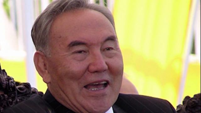 День Конституции для Назарбаева смотреть онлайн