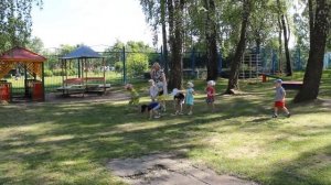 Прогулка во второй младшей группе