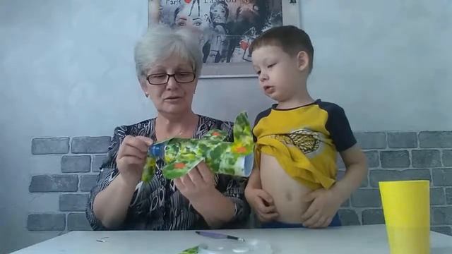 Самолёт из пластиковой бутылки и бумаги своими руками. смотреть онлайн