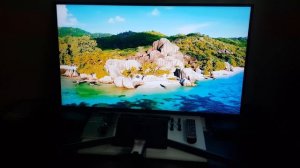 Телевизор Samsung UE43RU7200U полный комплект