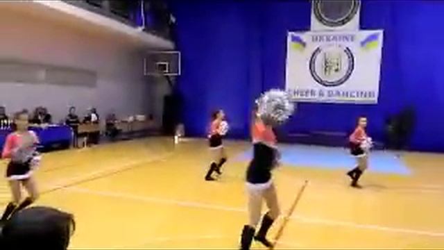 Черлидинг. Клуб "КУГЕЛЬ" дети 2 помпоны.mp4 смотреть онлайн