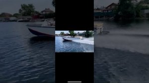 Катер Амур М на полном ходу