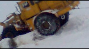 Кировец провалился под лёд в карьере
