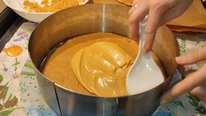 МЕДОВИК! Самый вкусный, нежный МЕДОВЫЙ ТОРТ с карамельным кремом. Как легко и просто украсить торт?