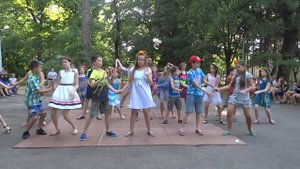Ивана Купала Танец девочек с венками