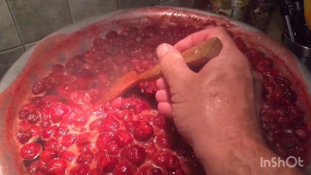 Варим клубничное варенье