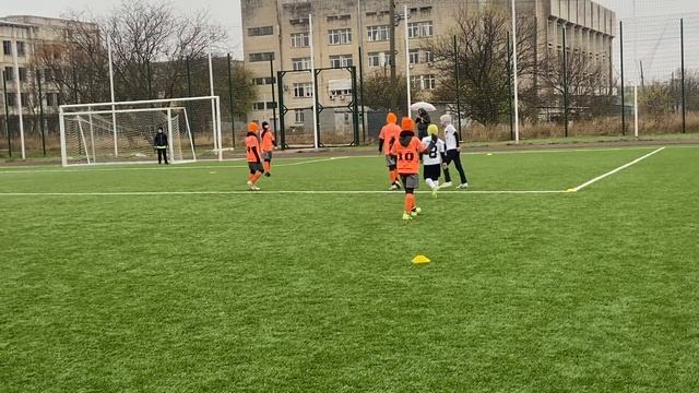 2014 г.р. ДФК «Инкомспорт» 4-6 СШ «Сугдея». 1 тайм. 18.11.2023 смотреть онлайн