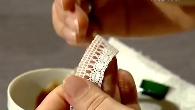 Миниатюрная игольница со стрекозой на деревянной "лепёшечке" смотреть онлайн