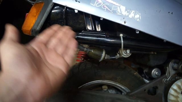 Установлен хомут на масло шланг Скутер смотреть онлайн