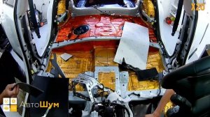 Шумоизоляция пола с арками Toyota RAV4 XA50 в уровне Экстра. Автошум.