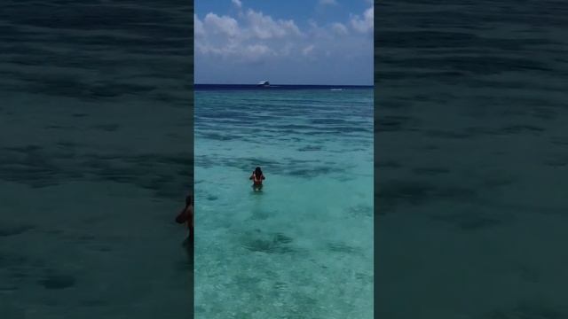 Maldives, island Dhigurah / Мальдивы, остров Дигура