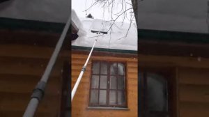 Спасём крышу от снега скребок для удаления снега скраб 28093