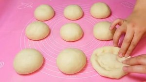 Не реально вкуснейшие рецепт  лепёшки с картошкой и сыром съедается  за 5 минут.