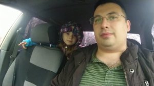 Дочка в 6 лет осваивает электросамокат, часть 1