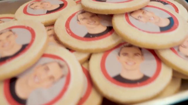 Stephen Sharer - EAT IT UP (Official Music Video) смотреть онлайн