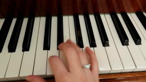 ДВЕ ПЕСЕНКИ С НОТОЙ "РЕ": "НОТА РЕ" и "БОЖЬЯ КОРОВКА": КАК ПЕТЬ ПО НОТАМ?