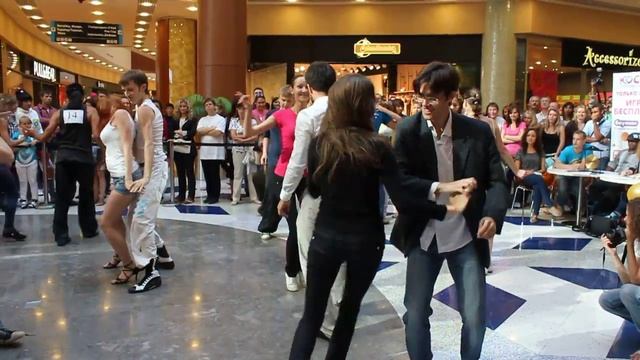 Сальса баттл в Ауре. Второй раунд смотреть онлайн