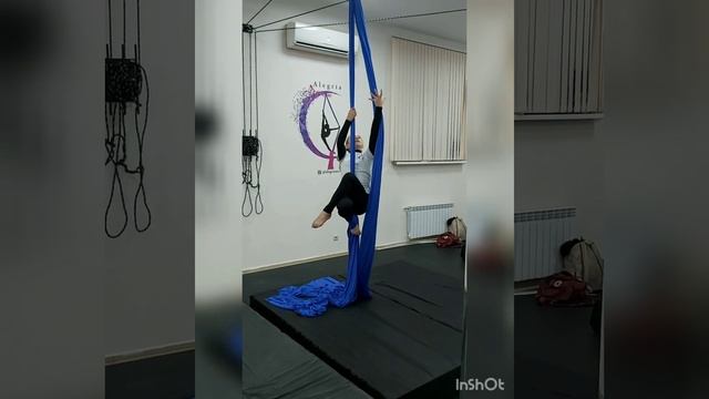 УРОКИ ПО ВОЗДУШНОЙ ГИМНАСТИКЕ / AERIAL CLASS / AERIAL SILKS