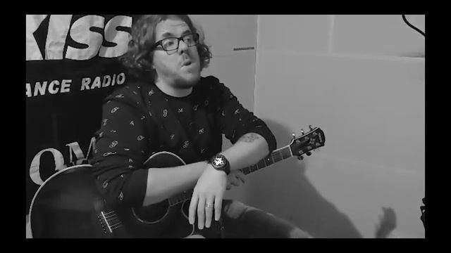 Человек который в юности играл на гитаре. смотреть онлайн