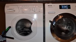 hotpoint vs miele - machine wash wool vs wool wash race