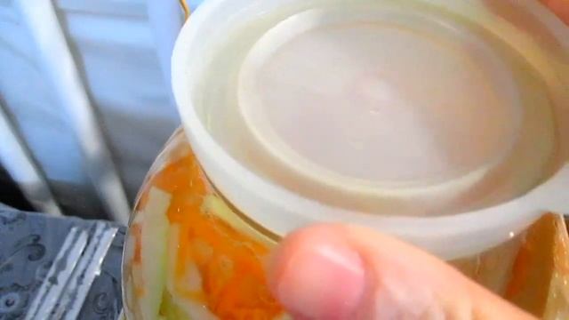 КАПУСТА КВАШЕНАЯ. Как Квасить Капусту в Банке / Самый Простой Рецепт. Развеиваю мифы смотреть онлайн