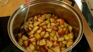 Простое яблочное варенье с корицей. Быстро, просто и вкусно.