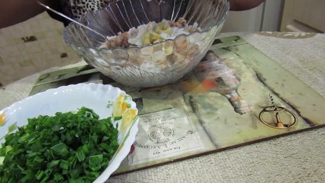 САЛАТ с консервами из горбуши/Просто, сытно, ВКУСНО!!! смотреть онлайн