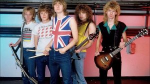 Def Leppard - 02 - Rock brigade (Hyères - 1983)