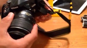 Nikon D5200 - The lens does not come off