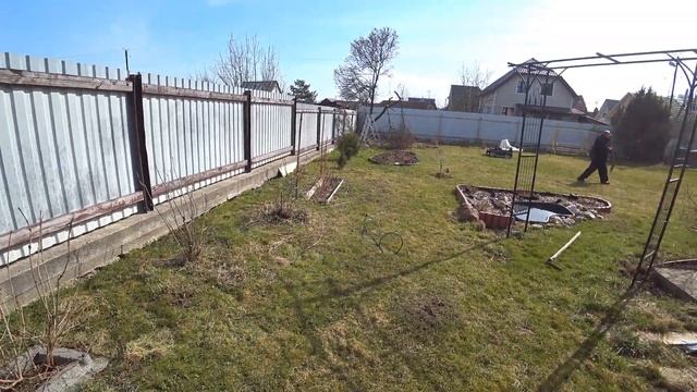 Дождались! Дача!/ Приводим в порядок участок после зимы смотреть онлайн