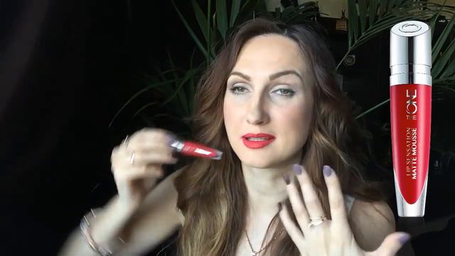 Тестируются оттенки жидкой губной помады-мусс The ONE Lip Sensation. Особенности нанесения смотреть онлайн