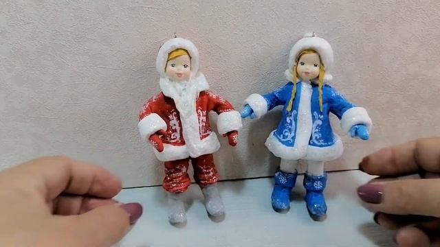 Дед мороз и Снегурочка. Елочные игрушки ручной работы из ваты. Высота 12см.