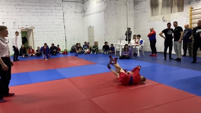 Задняя подсечка . Самбо смотреть онлайн